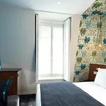Montparnasse Daguerre Hotel 3*