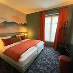 Montparnasse Daguerre Hotel 3*