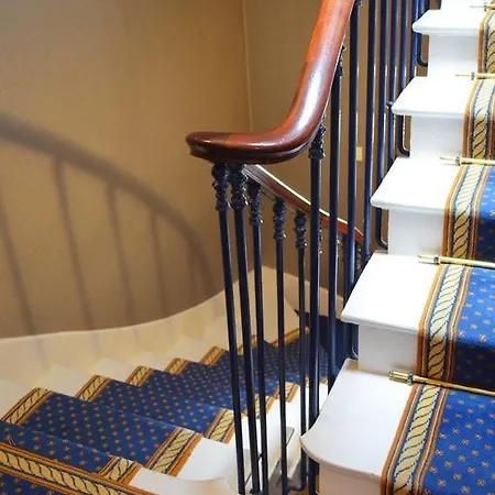 Montparnasse Daguerre 3* Paříž