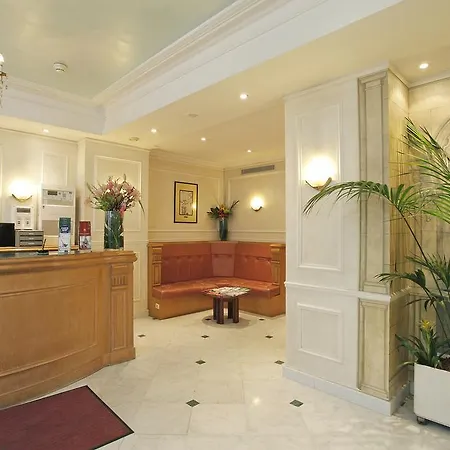 Montparnasse Daguerre Hotel