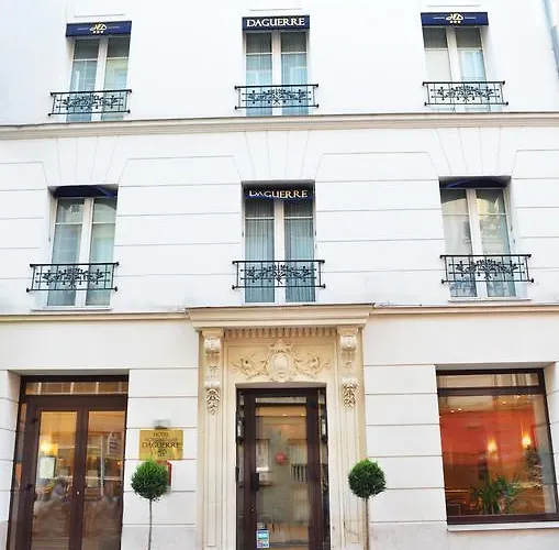 Montparnasse Daguerre Hotel