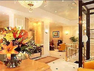 Hotel Montparnasse Daguerre Parigi