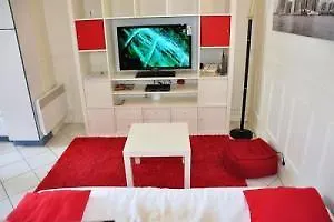 Hotel Montparnasse Daguerre Parigi