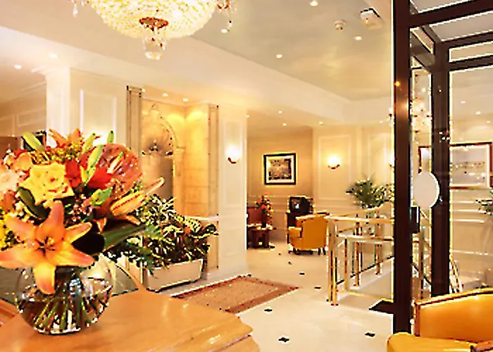 Montparnasse Daguerre Hotel 3*