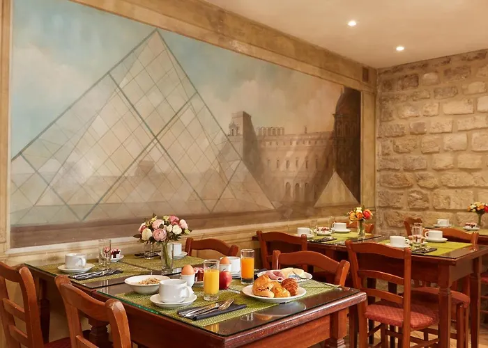 Montparnasse Daguerre Hotel