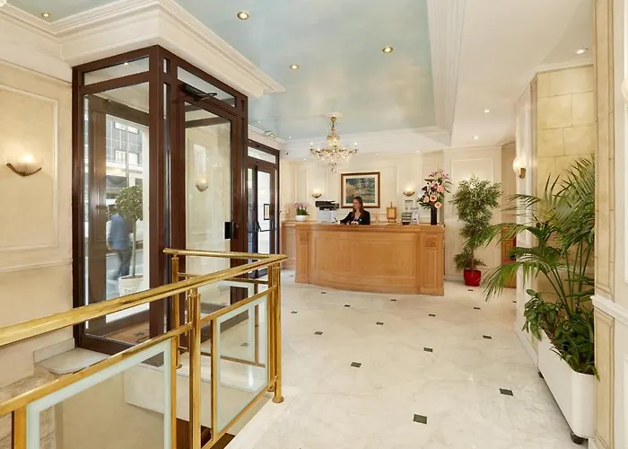 Hotel Montparnasse Daguerre Parigi