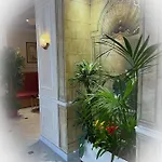 Montparnasse Daguerre Hotel 3*
