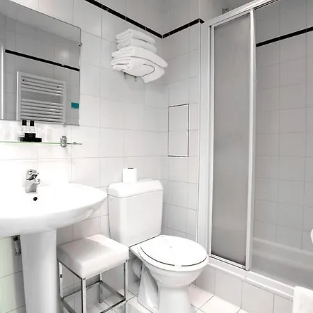 Hotel Montparnasse Daguerre 3*